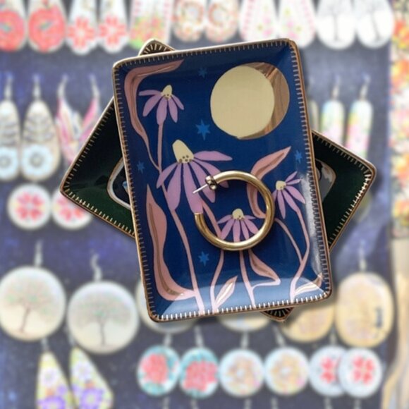 Gorgeous Stocking Stuffer Flowers Hand painted Ceramic Trinket Dish in Gift Box - Picture 3 of 5